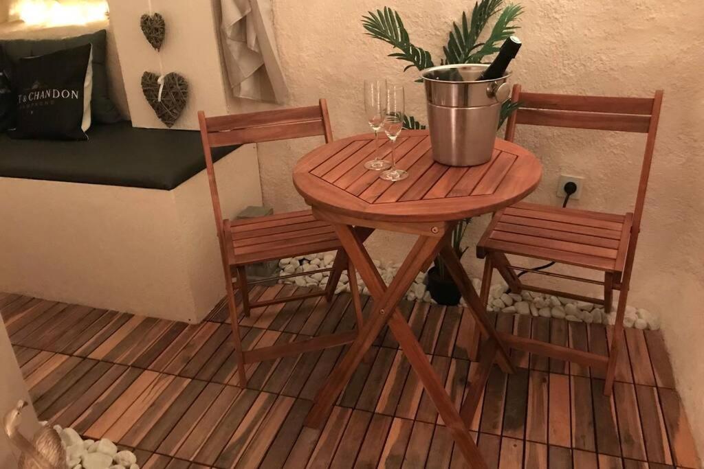 Les Secrets D'Alcove, Nuits Romantiques Avec Spa Aix-en-Provence Eksteriør bilde